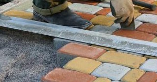 Укладка клинкерной брусчатки в Новошахтинске: цена от 833 руб. за м2