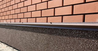 Облицовка цоколя керамогранитом в Новошахтинске в октябре