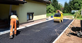 Асфальтирование тротуаров в Новошахтинске - цена от 3646 руб. в ТротуарнаяПлитка